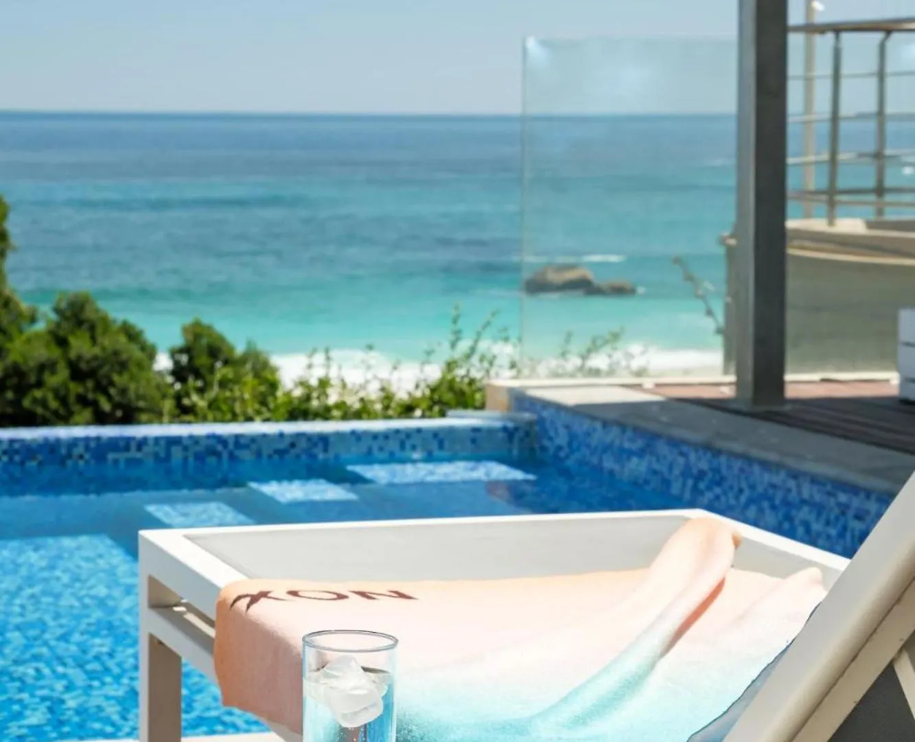 Villa Bleu Blanc Cape Town